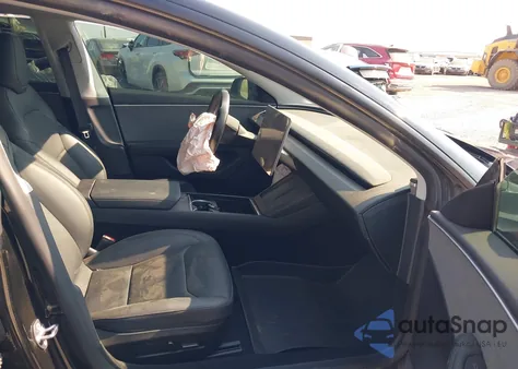 2025 Tesla Model 3 Long Range Rear-Wheel Drive from USA, damaged, VIN 5YJ3E1EA5SF907448